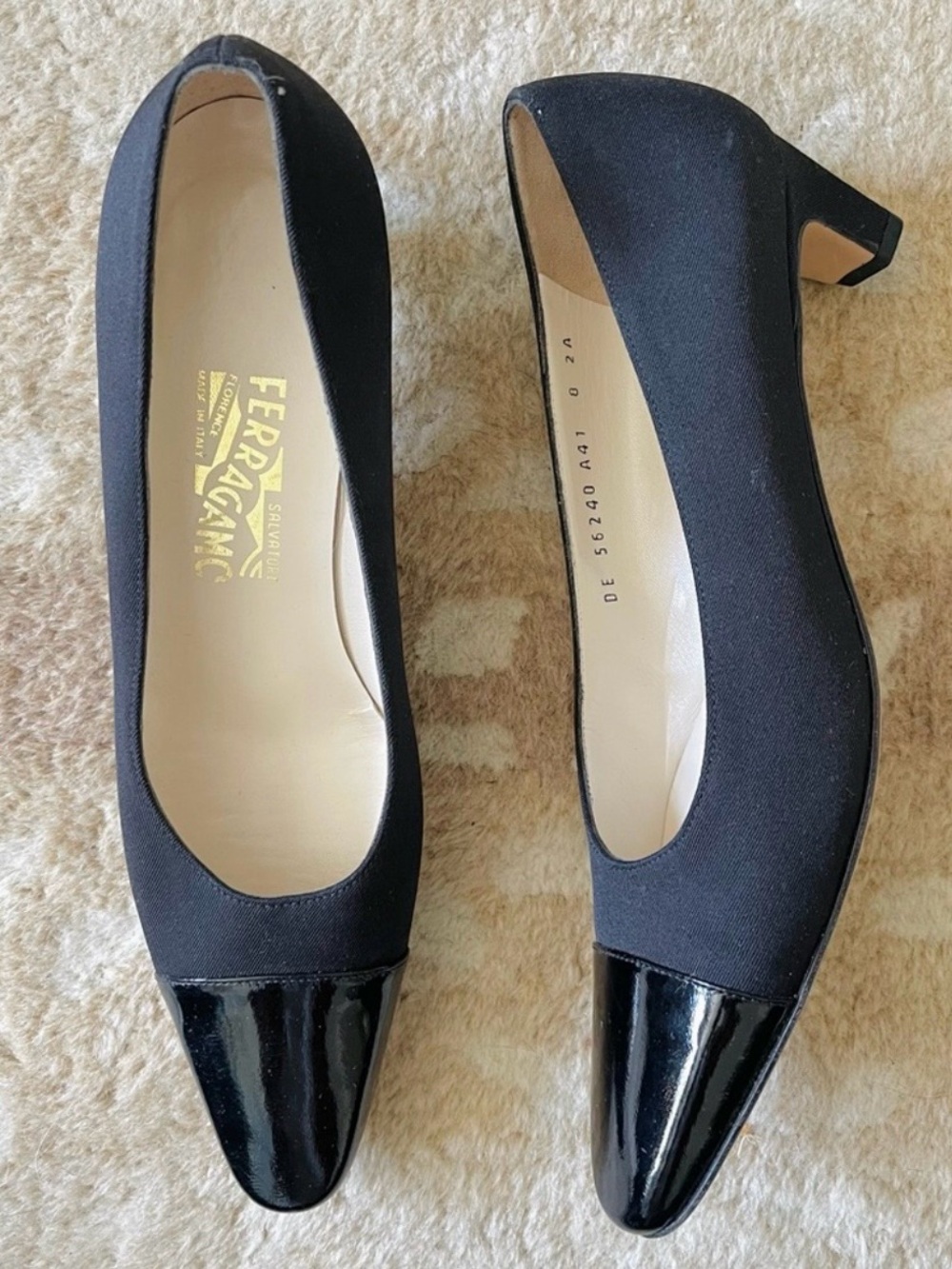 Salvatore Ferragamo Black Fabric Kitten Heels with Patent Leather Point Toe Sz 8